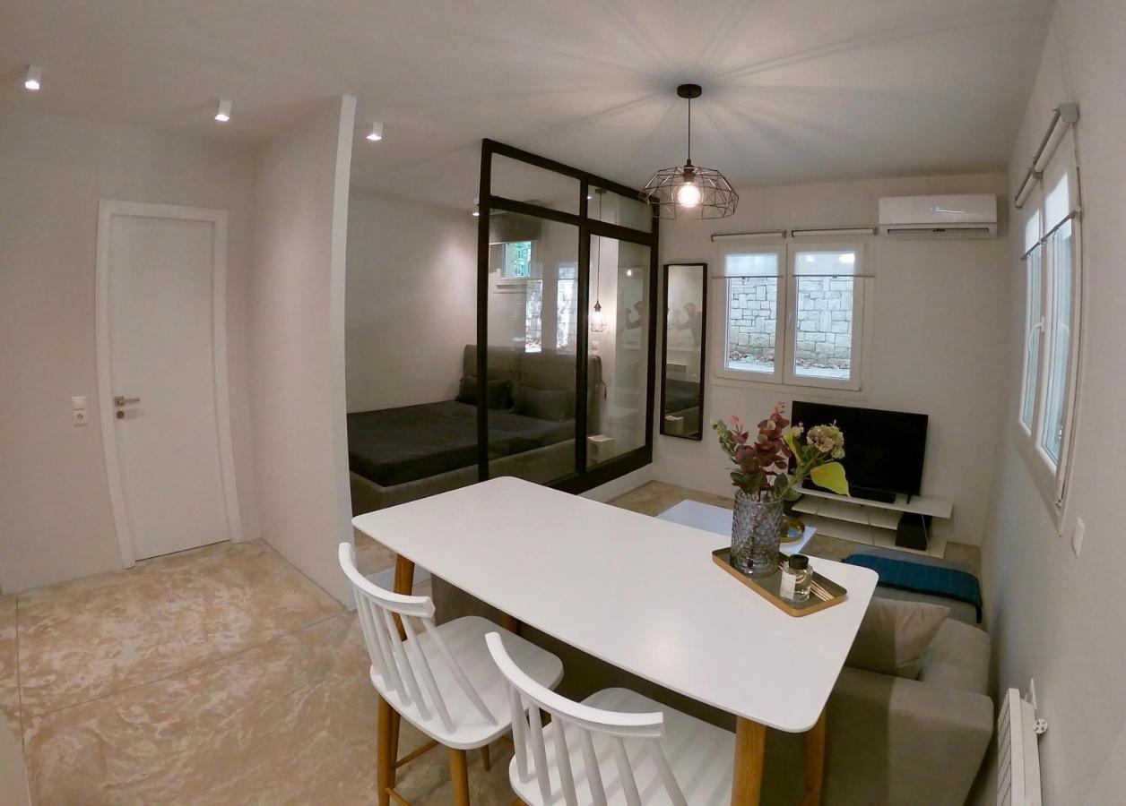 Renovated Apartment In Kifissia Center Near Metro G25 Aten Exteriör bild